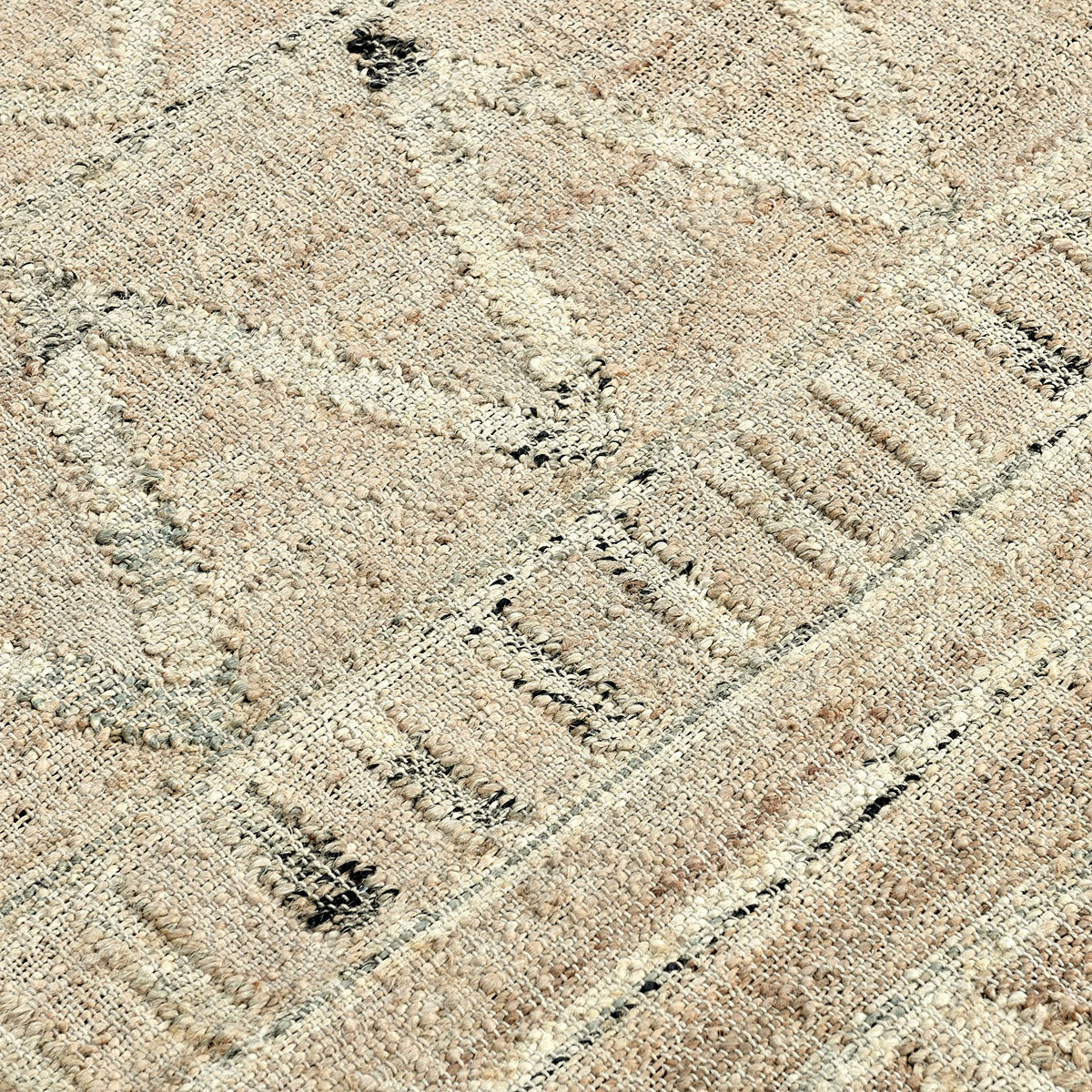 3008870