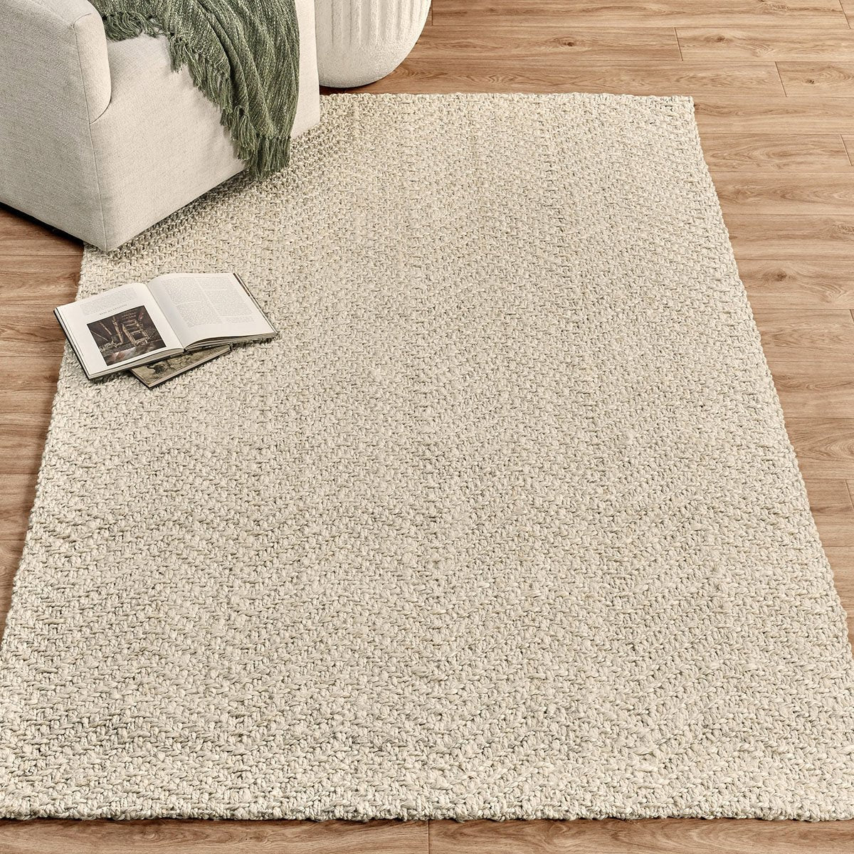 3009000
