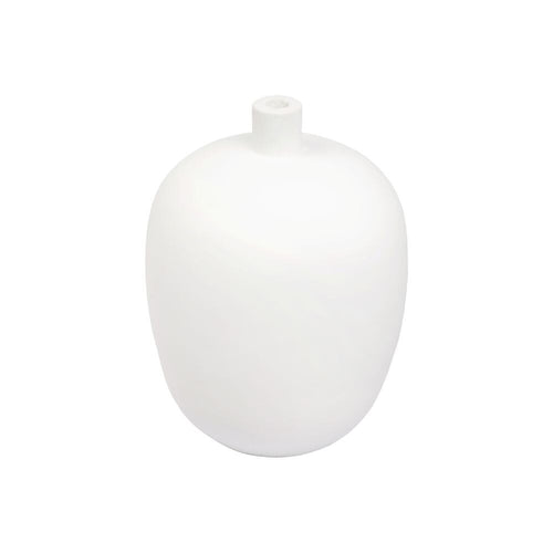 822071-WHT