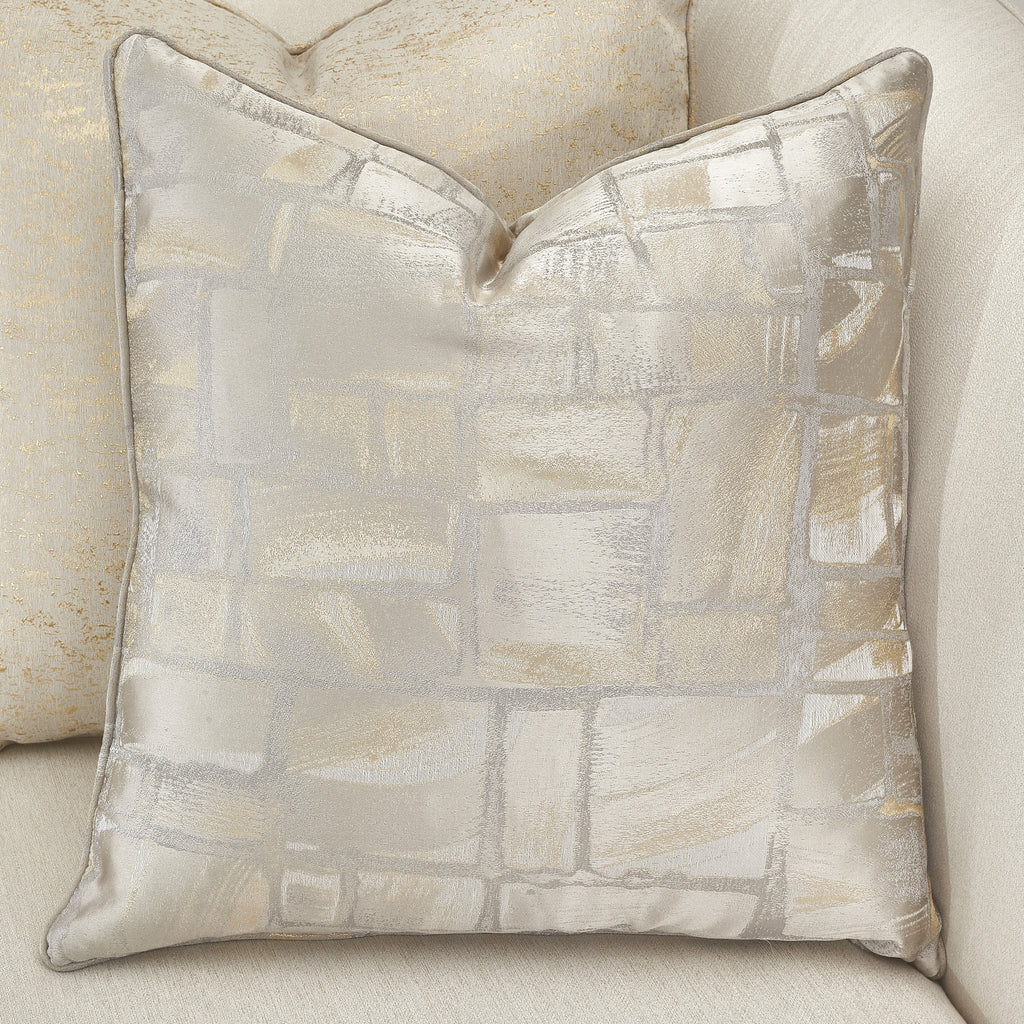 9034842-ICICL-136