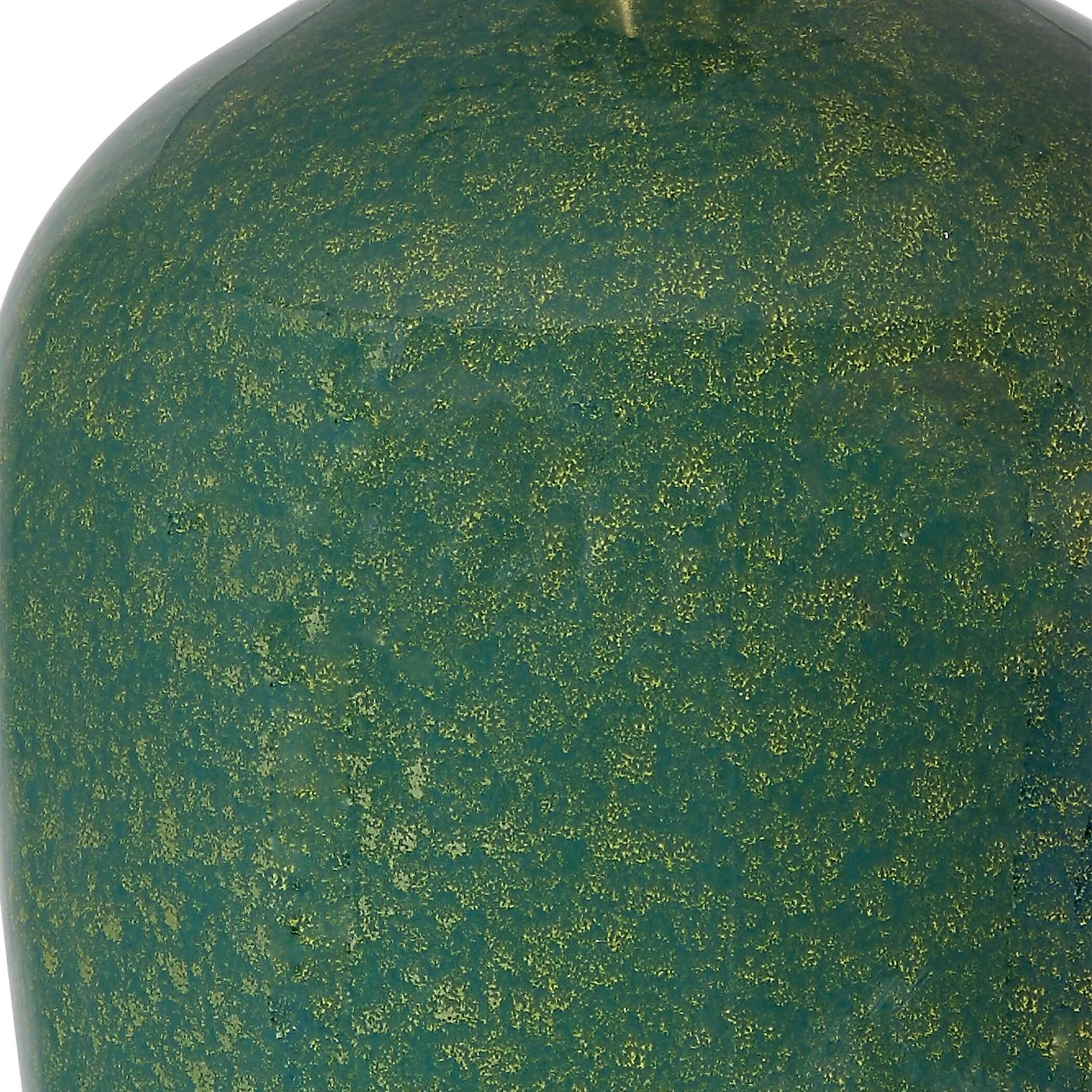 30226