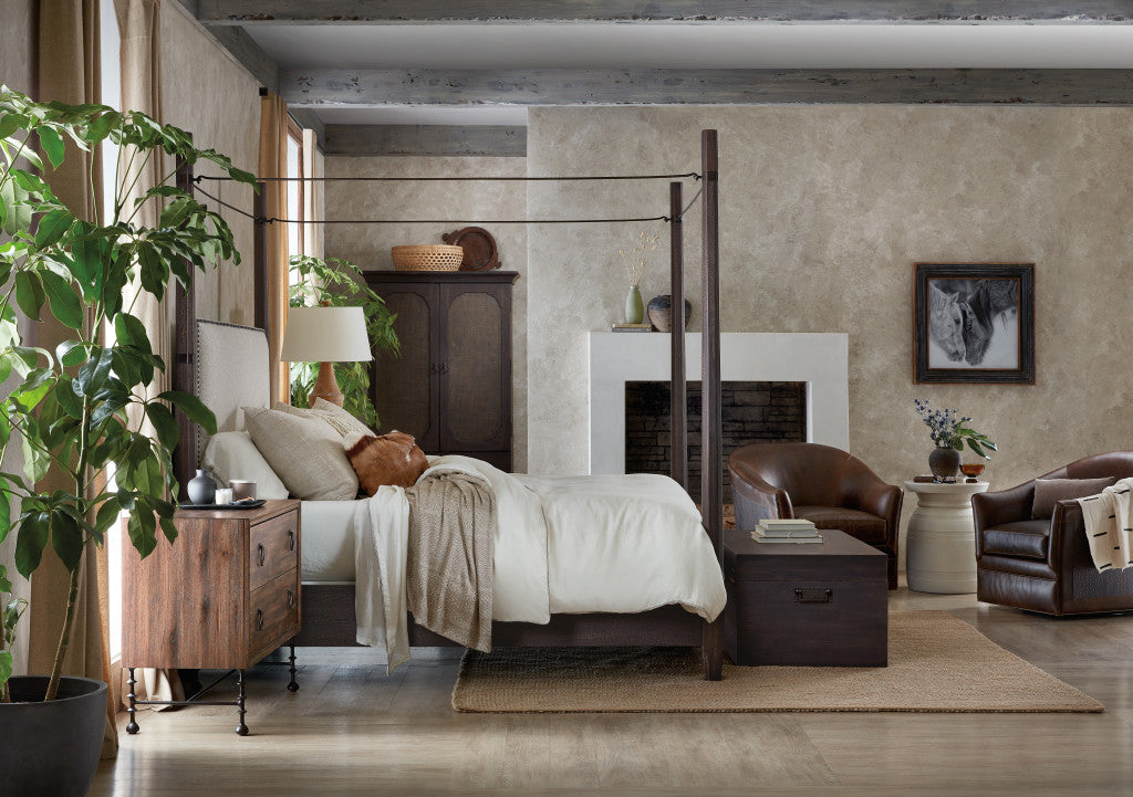 Big Sky Cal King Poster Bed withcanopy