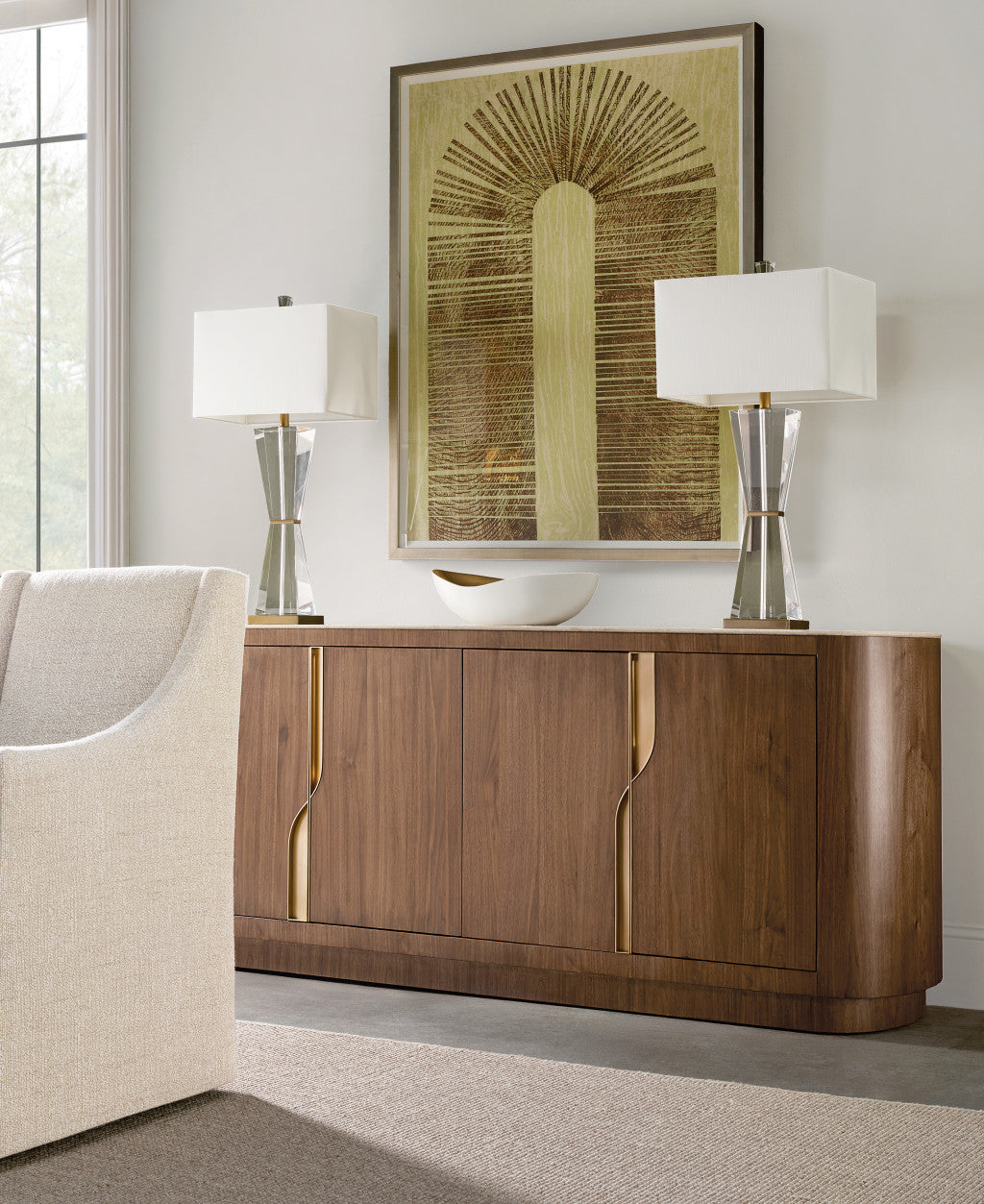 Eleana Credenza
