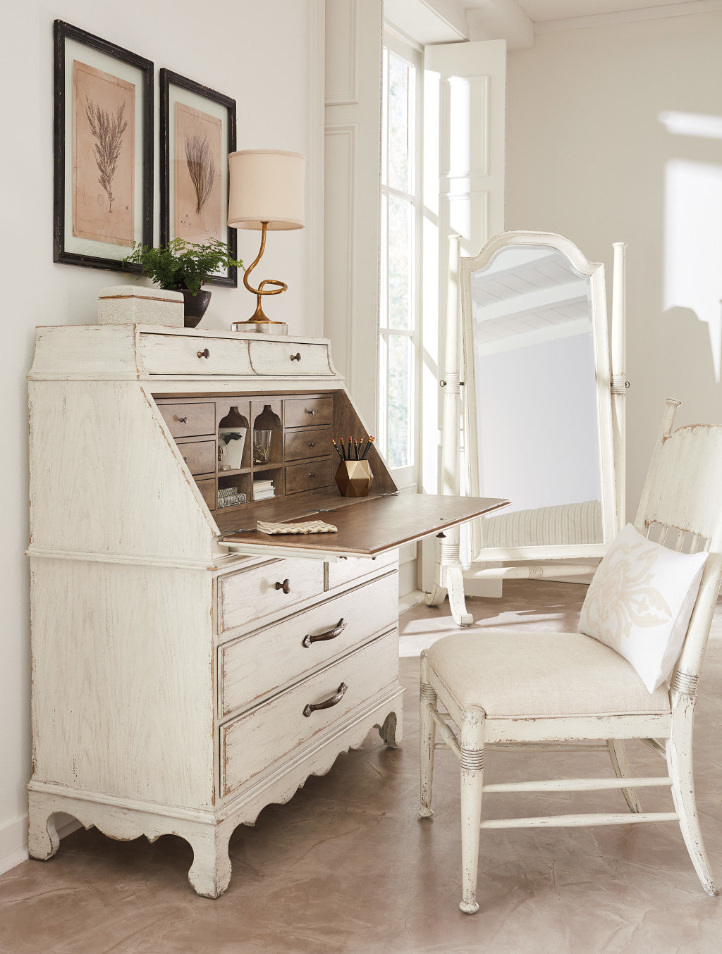 Americana Upholstered Seat Side Chair