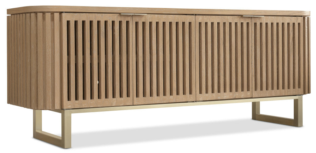 Commerce and Market Easton Entertainment Console